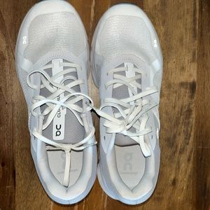 On Cloudrunner Women’s Shoes